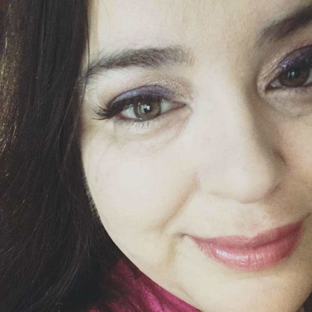 Meet your Posher, Vivy